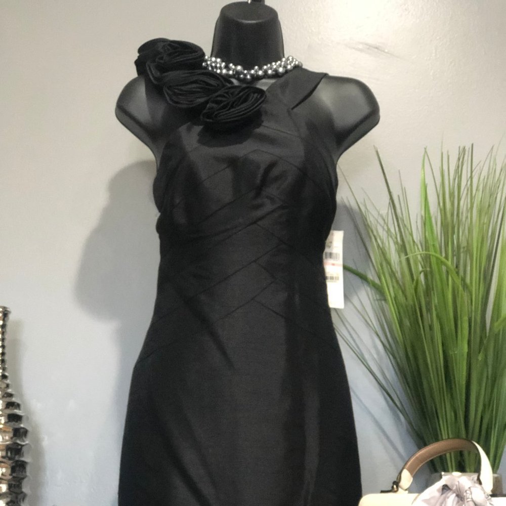 ONE SHOULDER RUFFLE BLACK DRESS - Picture 2 of 8